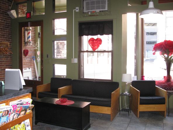 94 Main St, Auburn, ME 04210